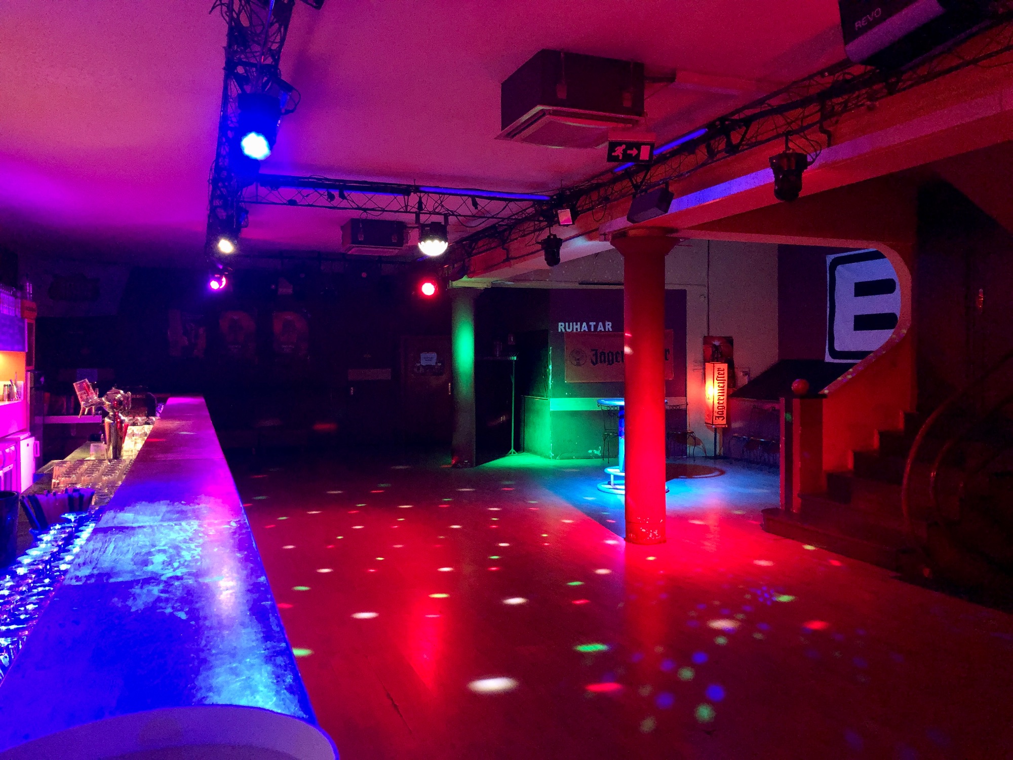 Glob Royal Club â 3. fotĂł