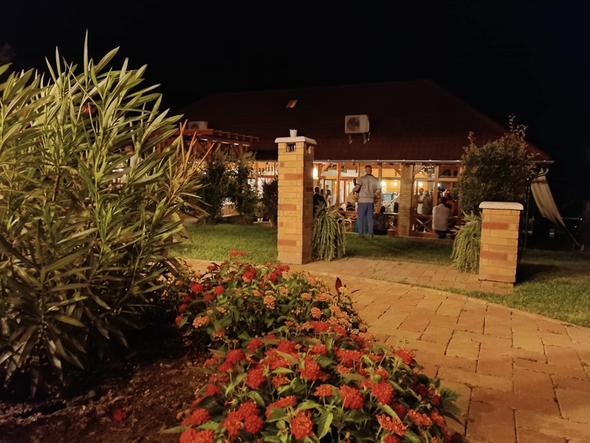 KultPince — 4. fotó