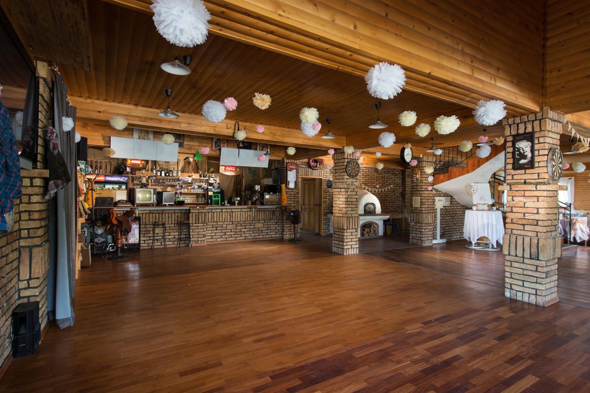 Mustang Pub & Grill — 4. fotó